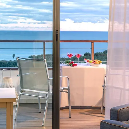 Отель Eurostars 5*