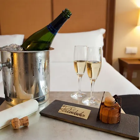 Eurostars Отель 5*